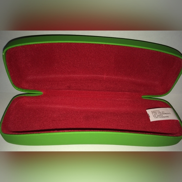 RAY-BAN kids hardcase for sunglasses - Picture 2 of 2